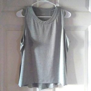 🖐🏽Gray sports flared tank